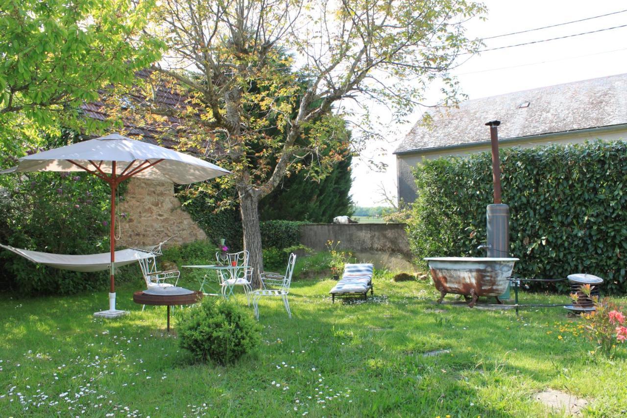 L'Escale Du Banquet Bed & Breakfast Mhère Exterior foto